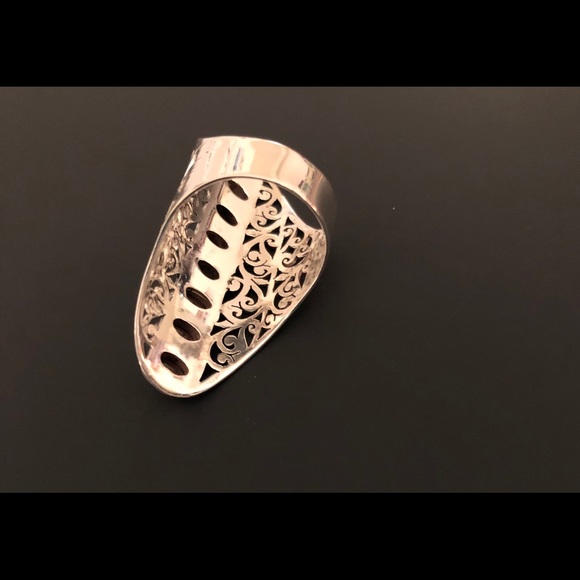 Beautiful Sterling Silver Garnet Knuckle Ring - Picture 6 of 8